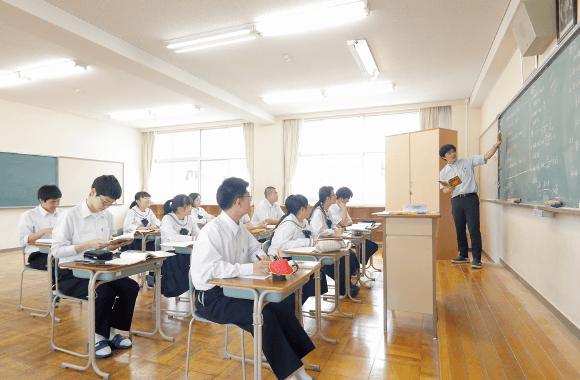 超少人数制
